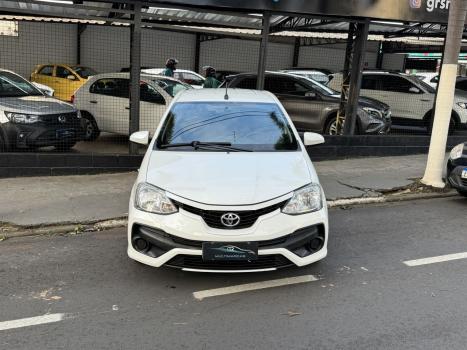 TOYOTA Etios Hatch 1.3 16V 4P FLEX X AUTOMÁTICO, Foto 6