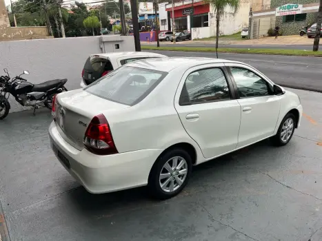 TOYOTA Etios Sedan 1.5 16V 4P FLEX X PLUS, Foto 2 TOYOTA Etios Sedan 1.5 16V 4P FLEX X PLUS, Foto 2
