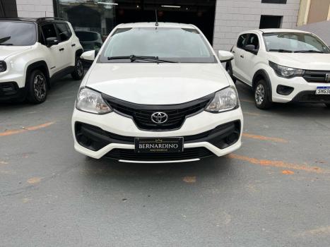 TOYOTA Etios Sedan 1.5 16V 4P FLEX X PLUS, Foto 4 TOYOTA Etios Sedan 1.5 16V 4P FLEX X PLUS, Foto 4