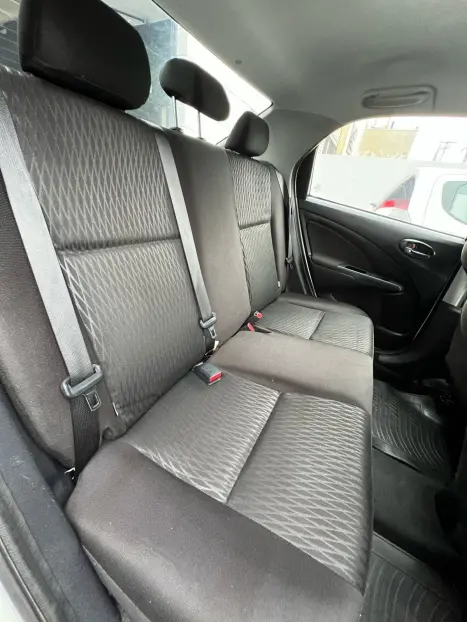 TOYOTA Etios Sedan 1.5 16V 4P FLEX X PLUS, Foto 5 TOYOTA Etios Sedan 1.5 16V 4P FLEX X PLUS, Foto 5