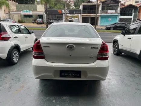 TOYOTA Etios Sedan 1.5 16V 4P FLEX X PLUS, Foto 9 TOYOTA Etios Sedan 1.5 16V 4P FLEX X PLUS, Foto 9