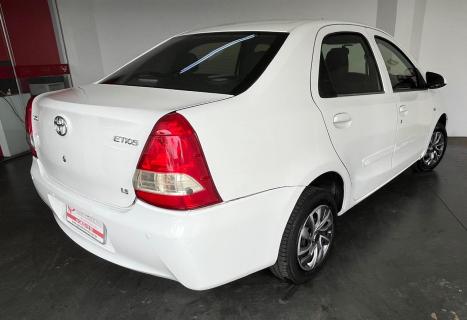 TOYOTA Etios Sedan 1.5 16V 4P FLEX XS, Foto 3