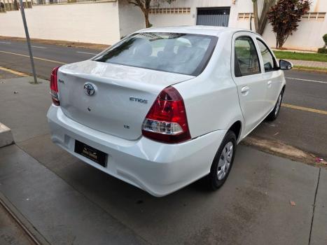 TOYOTA Etios Sedan 1.5 16V 4P FLEX X, Foto 6