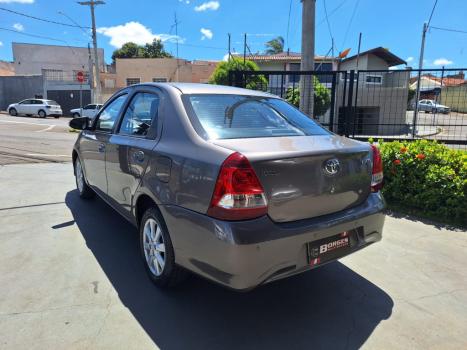 TOYOTA Etios Sedan 1.5 16V 4P FLEX X PLUS AUTOMTICO, Foto 4