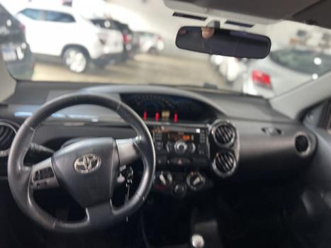 TOYOTA Etios Sedan 1.5 16V 4P FLEX XLS, Foto 8 TOYOTA Etios Sedan 1.5 16V 4P FLEX XLS, Foto 8