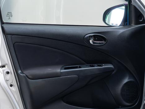 TOYOTA Etios Sedan 1.5 16V 4P FLEX PLATINUM AUTOMTICO, Foto 20