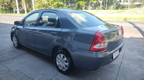 TOYOTA Etios Sedan 1.5 16V 4P FLEX XS, Foto 4