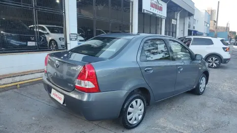 TOYOTA Etios Sedan 1.5 16V 4P FLEX XS, Foto 6