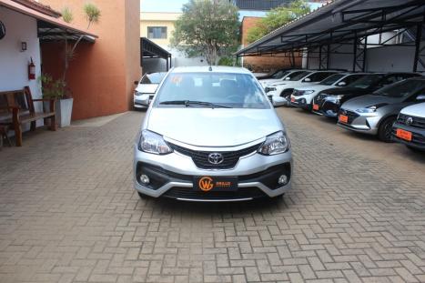 TOYOTA Etios Sedan 1.5 16V 4P FLEX PLATINUM AUTOM�TICO, Foto 2
