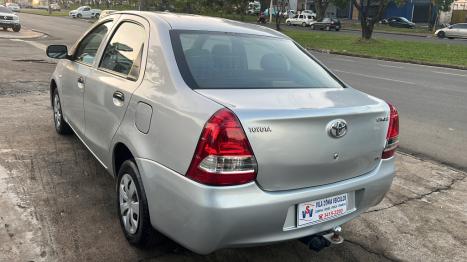 TOYOTA Etios Sedan 1.5 16V 4P FLEX X, Foto 6