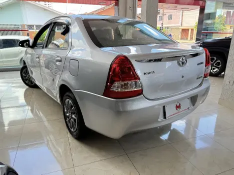 TOYOTA Etios Sedan 1.5 16V 4P FLEX XLS, Foto 4