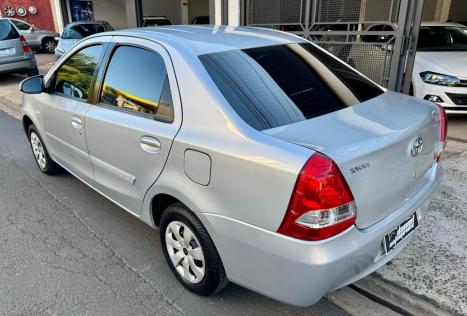 TOYOTA Etios Sedan 1.5 16V 4P FLEX XS AUTOM�TICO, Foto 7