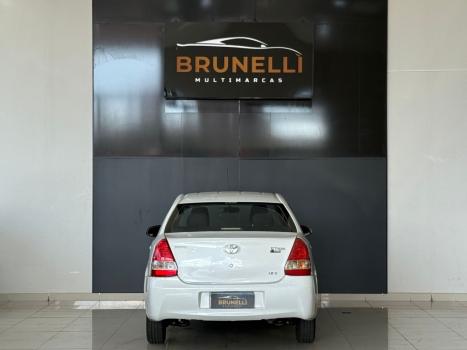 TOYOTA Etios Sedan 1.5 16V 4P FLEX X, Foto 4