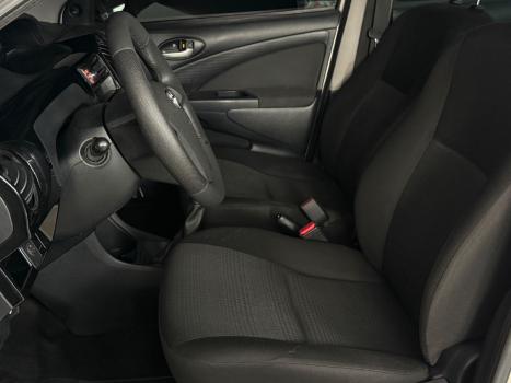 TOYOTA Etios Sedan 1.5 16V 4P FLEX X, Foto 8