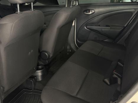 TOYOTA Etios Sedan 1.5 16V 4P FLEX X, Foto 9