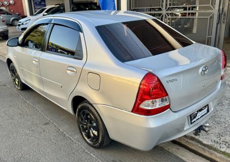 TOYOTA Etios Sedan 1.5 16V 4P FLEX XS AUTOM�TICO, Foto 7