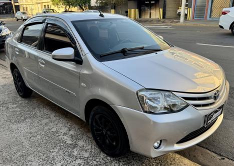 TOYOTA Etios Sedan 1.5 16V 4P FLEX XS AUTOM�TICO, Foto 4