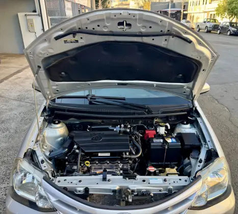 TOYOTA Etios Sedan 1.5 16V 4P FLEX XS AUTOM�TICO, Foto 14