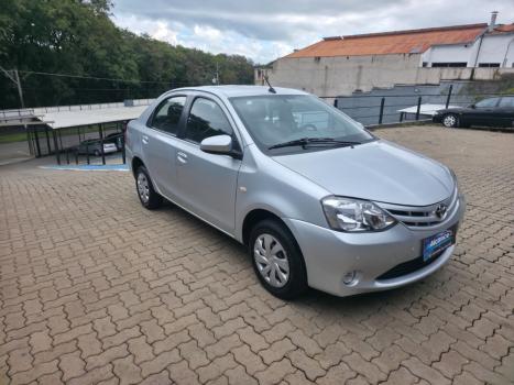 TOYOTA Etios Sedan 1.5 16V 4P FLEX XS AUTOM�TICO, Foto 2