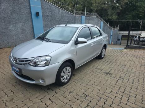 TOYOTA Etios Sedan 1.5 16V 4P FLEX XS AUTOM�TICO, Foto 3