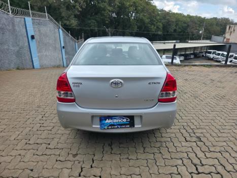 TOYOTA Etios Sedan 1.5 16V 4P FLEX XS AUTOM�TICO, Foto 6