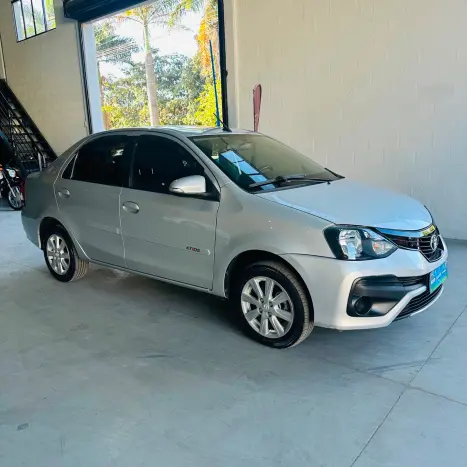 TOYOTA Etios Sedan 1.5 16V 4P FLEX X PLUS AUTOM�TICO, Foto 3