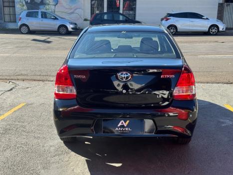TOYOTA Etios Sedan 1.5 16V 4P FLEX X PLUS, Foto 4