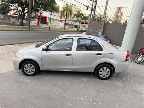 TOYOTA Etios Sedan 1.5 16V 4P FLEX X, Foto 4