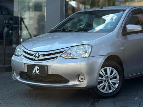 TOYOTA Etios Sedan 1.5 16V 4P FLEX XS AUTOM�TICO, Foto 2