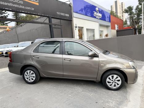 TOYOTA Etios Sedan 1.5 16V 4P FLEX XS AUTOM�TICO, Foto 4