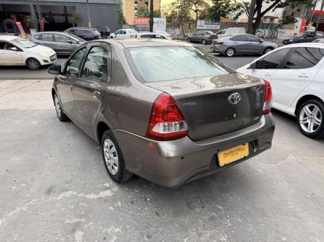 TOYOTA Etios Sedan 1.5 16V 4P FLEX XS AUTOM�TICO, Foto 5