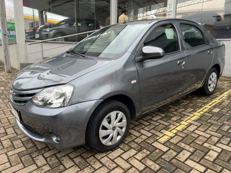 TOYOTA Etios Sedan 1.5 16V 4P FLEX X, Foto 3