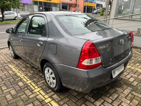 TOYOTA Etios Sedan 1.5 16V 4P FLEX X, Foto 4