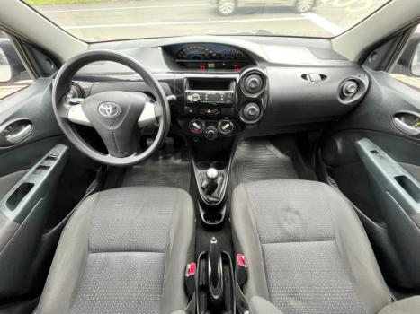 TOYOTA Etios Sedan 1.5 16V 4P FLEX X, Foto 9
