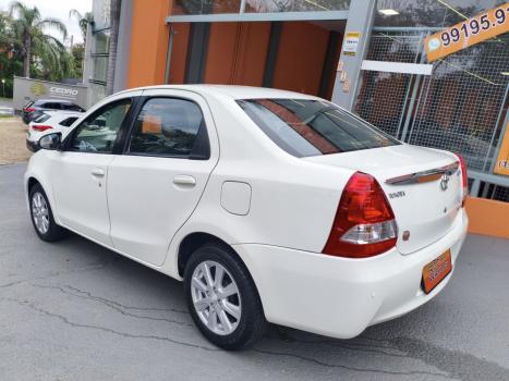 TOYOTA Etios Sedan 1.5 16V 4P FLEX XLS AUTOMÁTICO, Foto 3