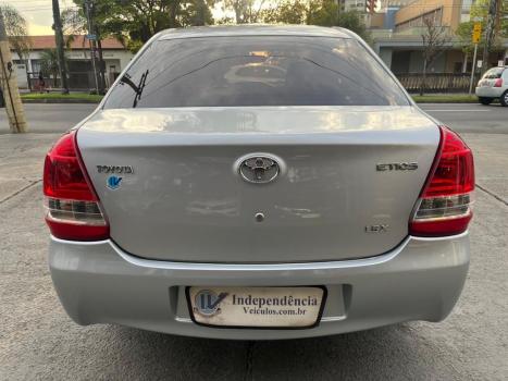 TOYOTA Etios Sedan 1.5 16V 4P FLEX X, Foto 5