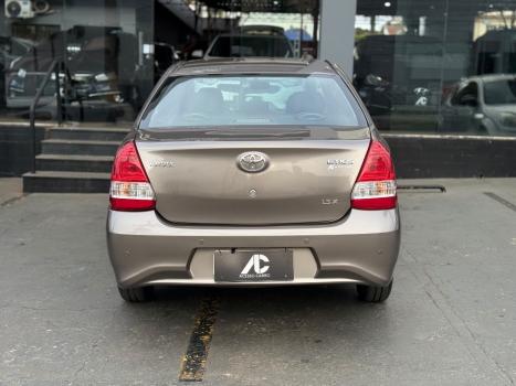 TOYOTA Etios Sedan 1.5 16V 4P FLEX X AUTOMÁTICO, Foto 6