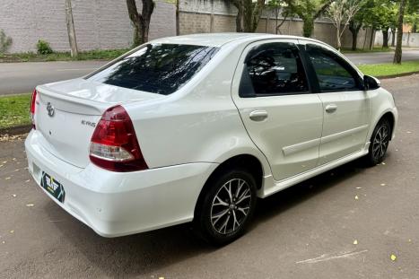 TOYOTA Etios Sedan 1.5 16V 4P FLEX PLATINUM AUTOMÁTICO, Foto 4