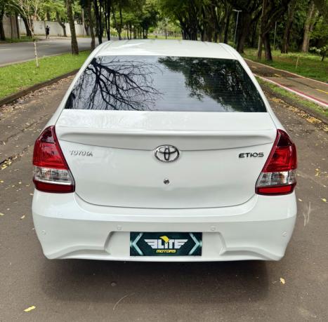 TOYOTA Etios Sedan 1.5 16V 4P FLEX PLATINUM AUTOMÁTICO, Foto 6