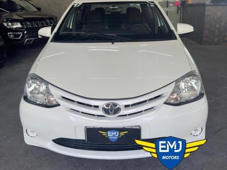 TOYOTA Etios Sedan , Foto 2