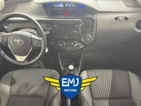 TOYOTA Etios Sedan , Foto 8