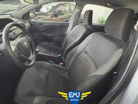 TOYOTA Etios Sedan , Foto 11