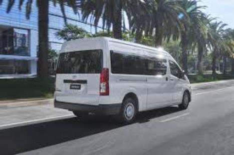 TOYOTA Hiace 2.8 D-4D TURBO DIESEL MINIBUS 15+1 DX AUTOMTICO, Foto 3