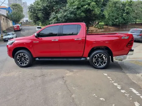 TOYOTA Hilux Caminhonete 2.8 16V SRV 4X4 DIESEL CABINE DUPLA AUTOMÁTICO, Foto 6 TOYOTA Hilux Caminhonete 2.8 16V SRV 4X4 DIESEL CABINE DUPLA AUTOMÁTICO, Foto 6
