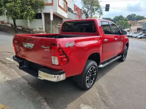 TOYOTA Hilux Caminhonete 2.8 16V SRV 4X4 DIESEL CABINE DUPLA AUTOMÁTICO, Foto 11 TOYOTA Hilux Caminhonete 2.8 16V SRV 4X4 DIESEL CABINE DUPLA AUTOMÁTICO, Foto 11
