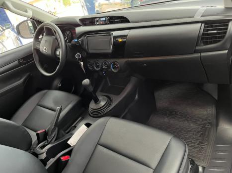 TOYOTA Hilux Caminhonete 2.8 4X4 DIESEL CABINE SIMPLES, Foto 3 TOYOTA Hilux Caminhonete 2.8 4X4 DIESEL CABINE SIMPLES, Foto 3