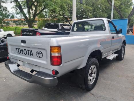 TOYOTA Hilux Caminhonete 3.0 DX DIESEL CABINE SIMPLES, Foto 4
