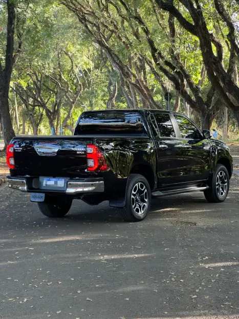 TOYOTA Hilux Caminhonete 2.8 16V SRX 4X4 TURBO DIESEL CABINE DUPLA AUTOMTICO, Foto 11