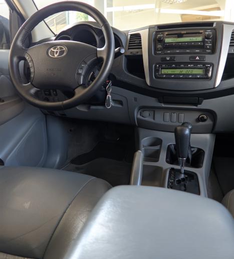 TOYOTA Hilux Caminhonete 3.0 16V 4P 4X4 SRV TURBO DIESEL CABINE DUPLA AUTOMTICO, Foto 14