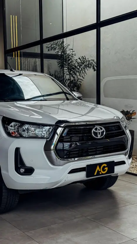 TOYOTA Hilux Caminhonete 2.8 16V SRV 4X4 DIESEL CABINE DUPLA AUTOMTICO, Foto 3